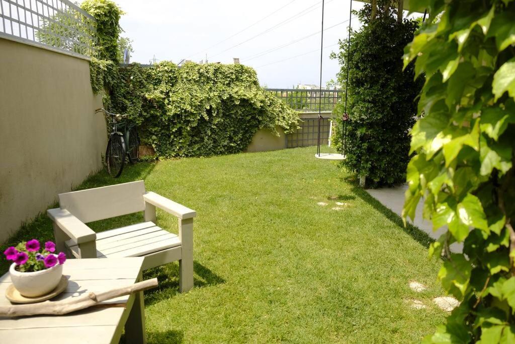 Apartment With Garden In Thessaloniki. Ngoại thất bức ảnh