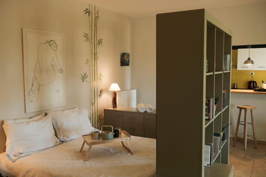 Apartment With Garden In Thessaloniki. Ngoại thất bức ảnh