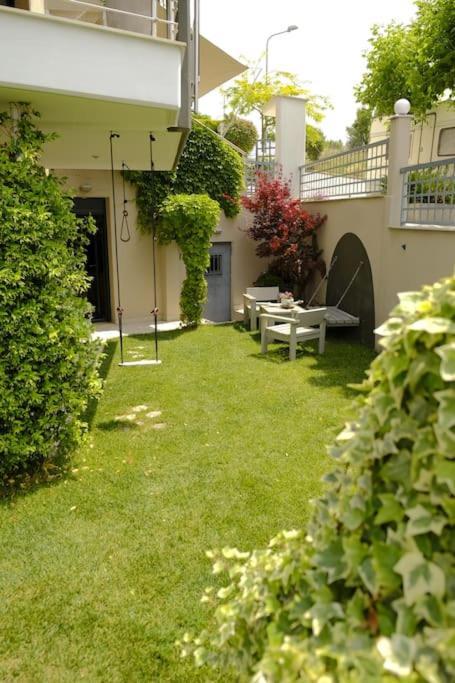 Apartment With Garden In Thessaloniki. Ngoại thất bức ảnh