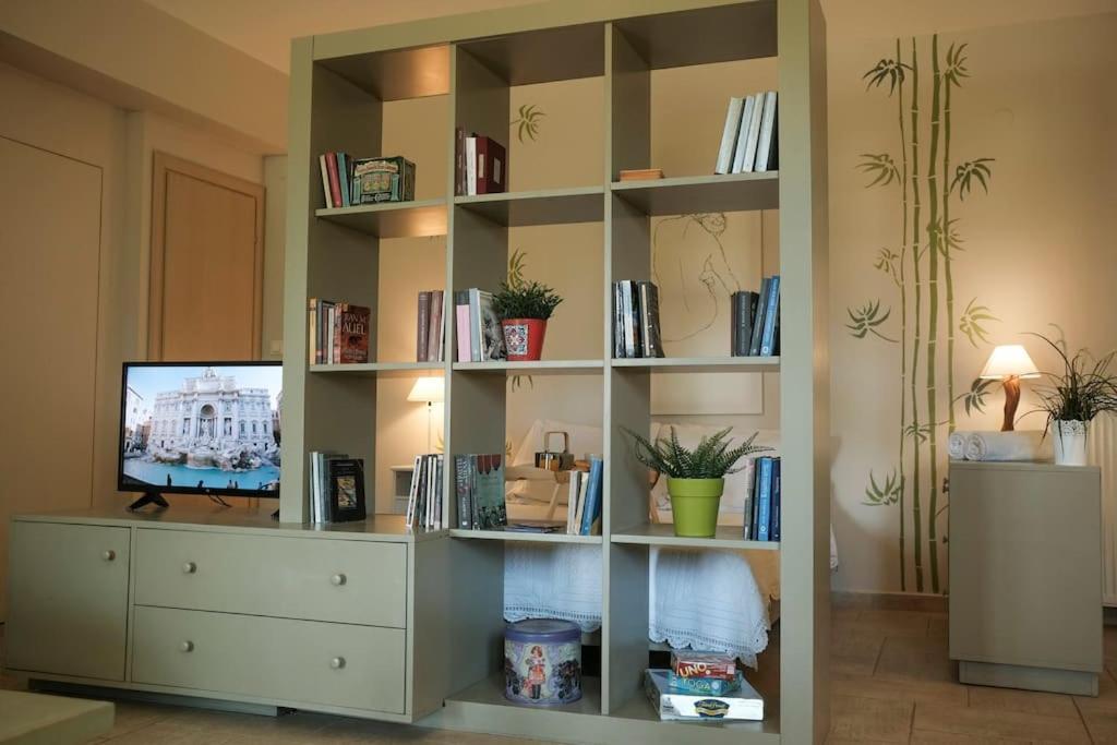 Apartment With Garden In Thessaloniki. Ngoại thất bức ảnh